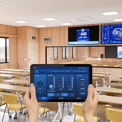 Jsme velmi rádi, že vám můžeme sdílet naše 5 z 1 médií a ovládat integrovaný ...